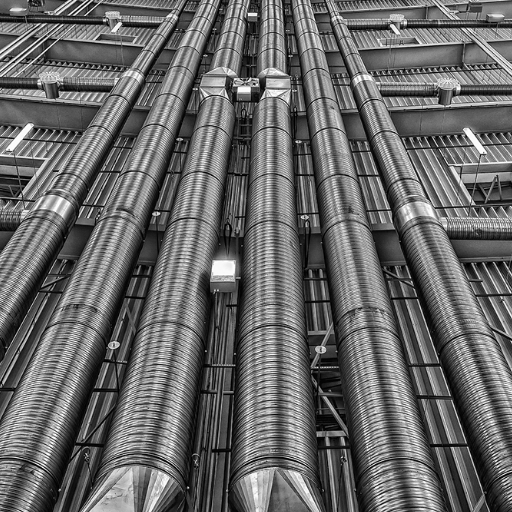Key Differences Between Stainless Steel and Black Steel